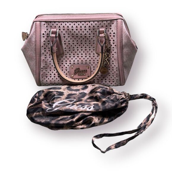 Guess Pink Bohochic Handbag w Charm and Carrying Case - Picture 2 of 9
